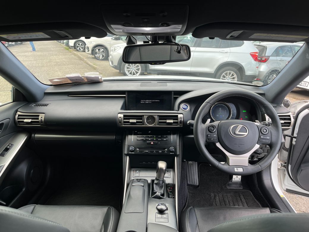 2013 Lexus IS 300h