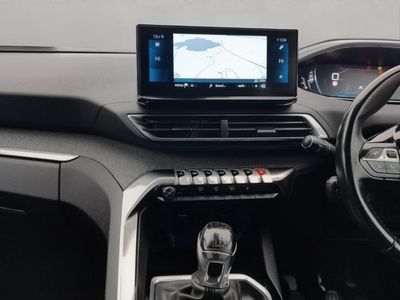 2021 Peugeot 5008