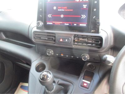 2021 Peugeot Partner