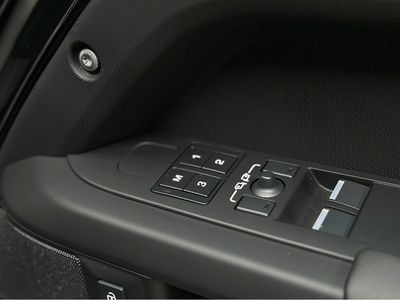 2025 Land Rover Defender