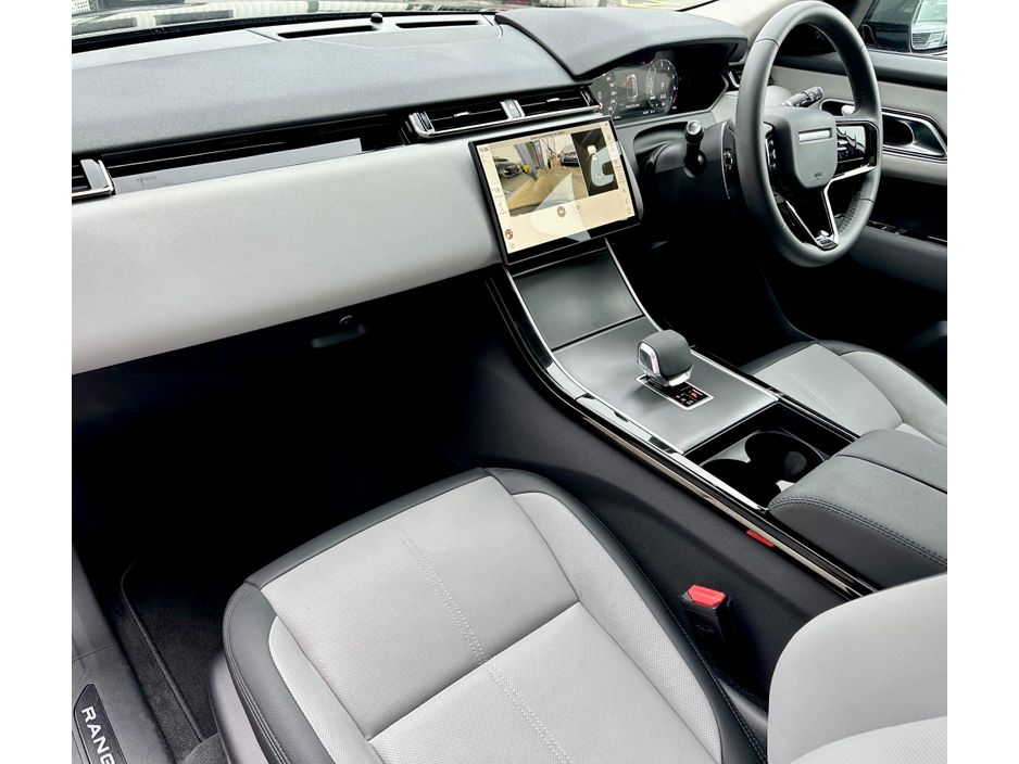 2025 Land Rover Range Rover Velar