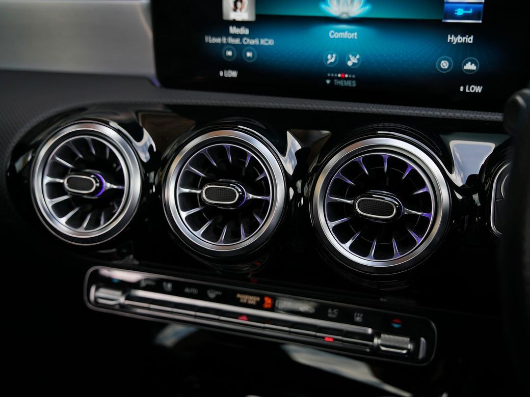 2023 Mercedes-Benz CLA Class