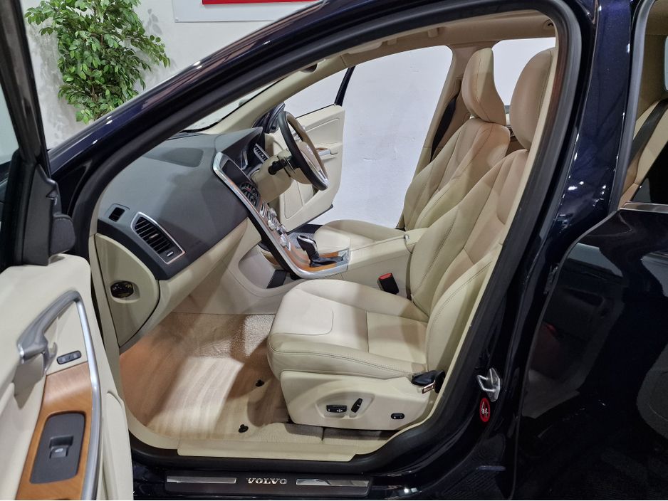 2017 Volvo XC60
