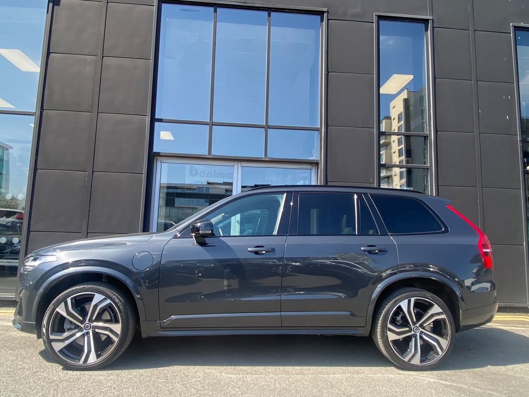 2022 Volvo XC90