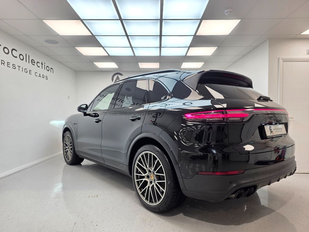 2023 Porsche Cayenne