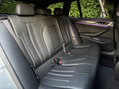 2023 BMW 520