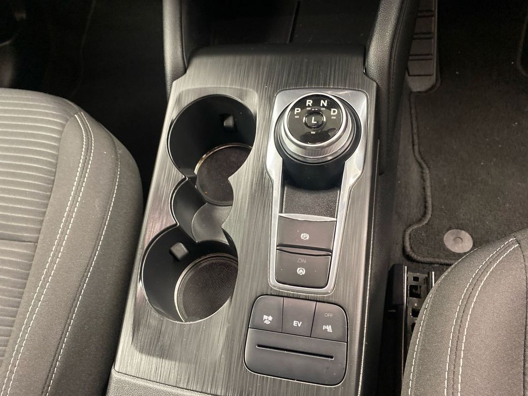 2023 Ford Kuga