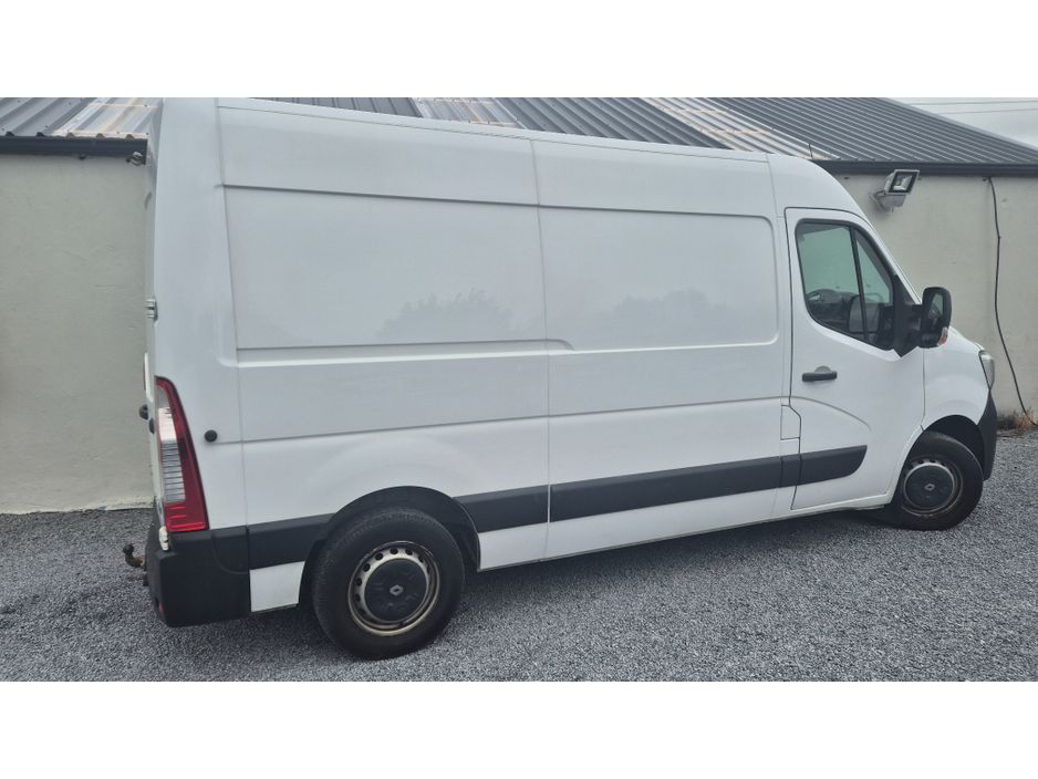 2020 Renault Master