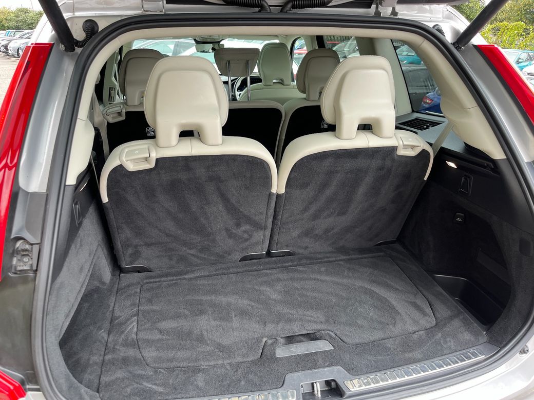 2022 Volvo XC90