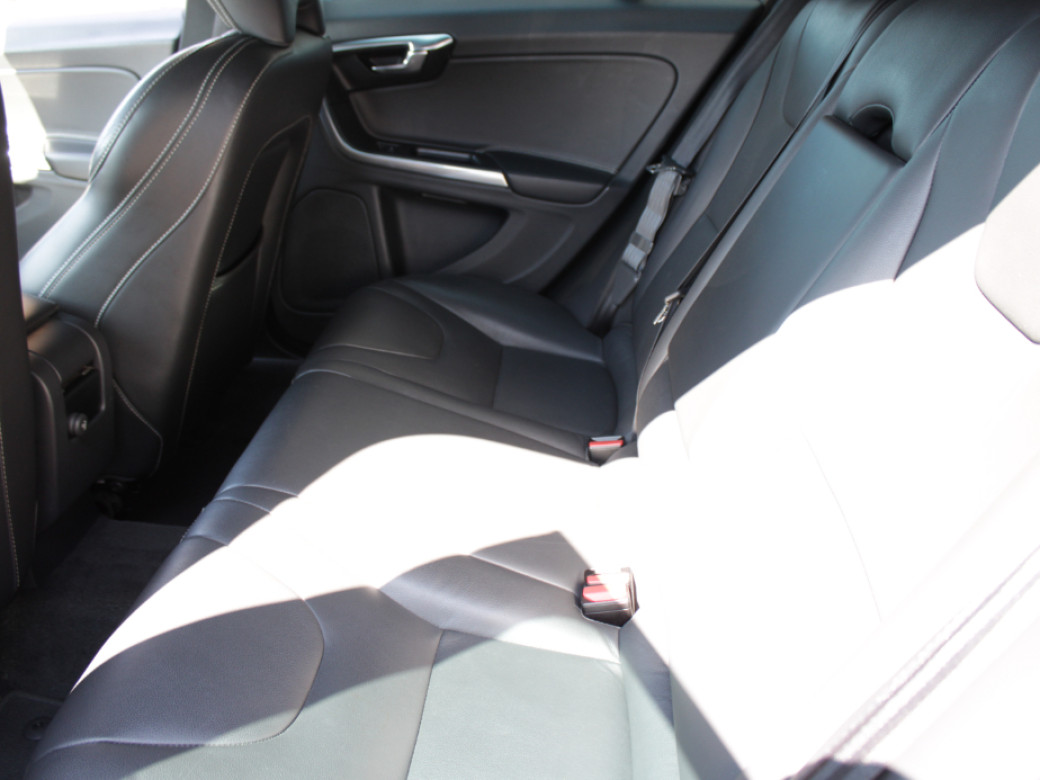 2016 Volvo V60