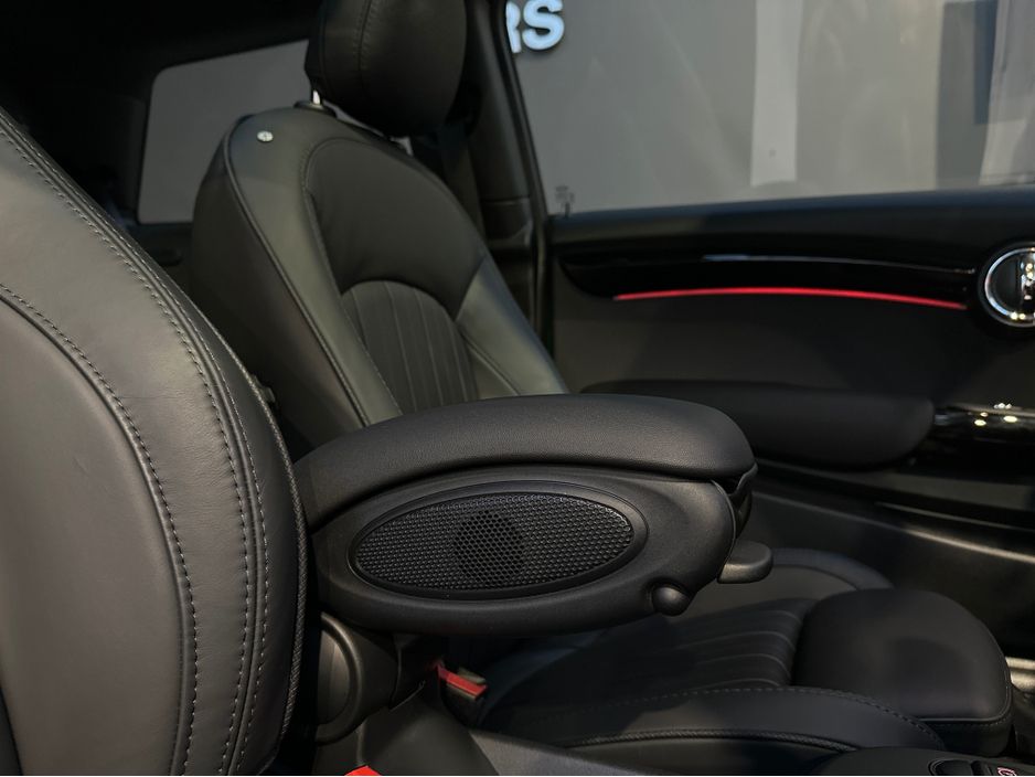2024 Mini Hatch