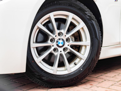2015 BMW 320