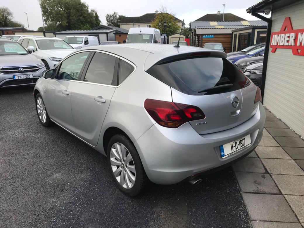 2011 Opel Astra