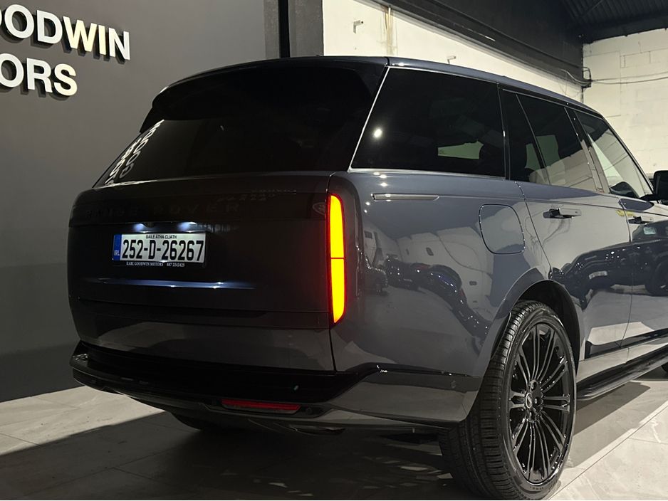 2025 Land Rover Range Rover