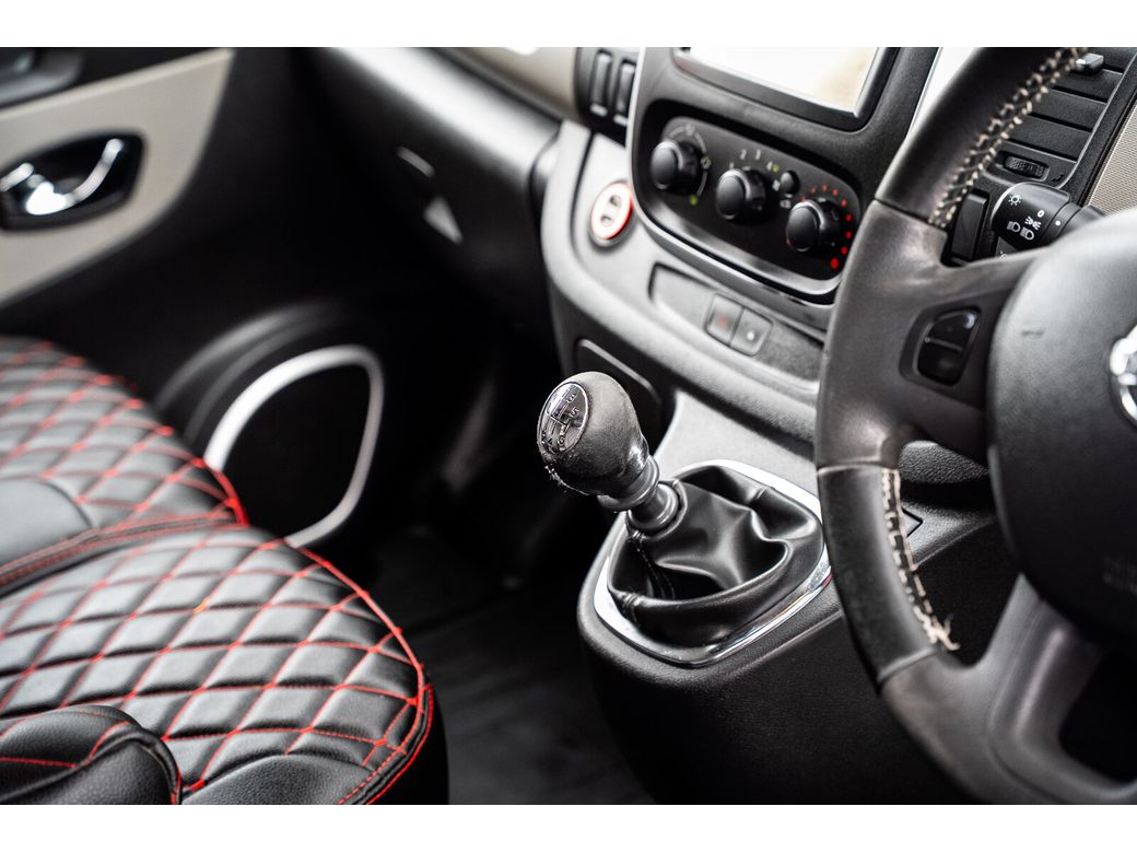 2018 Nissan NV300