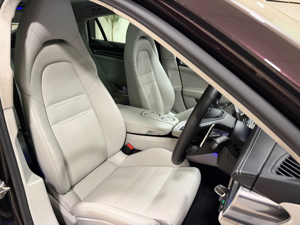 2023 Porsche Panamera