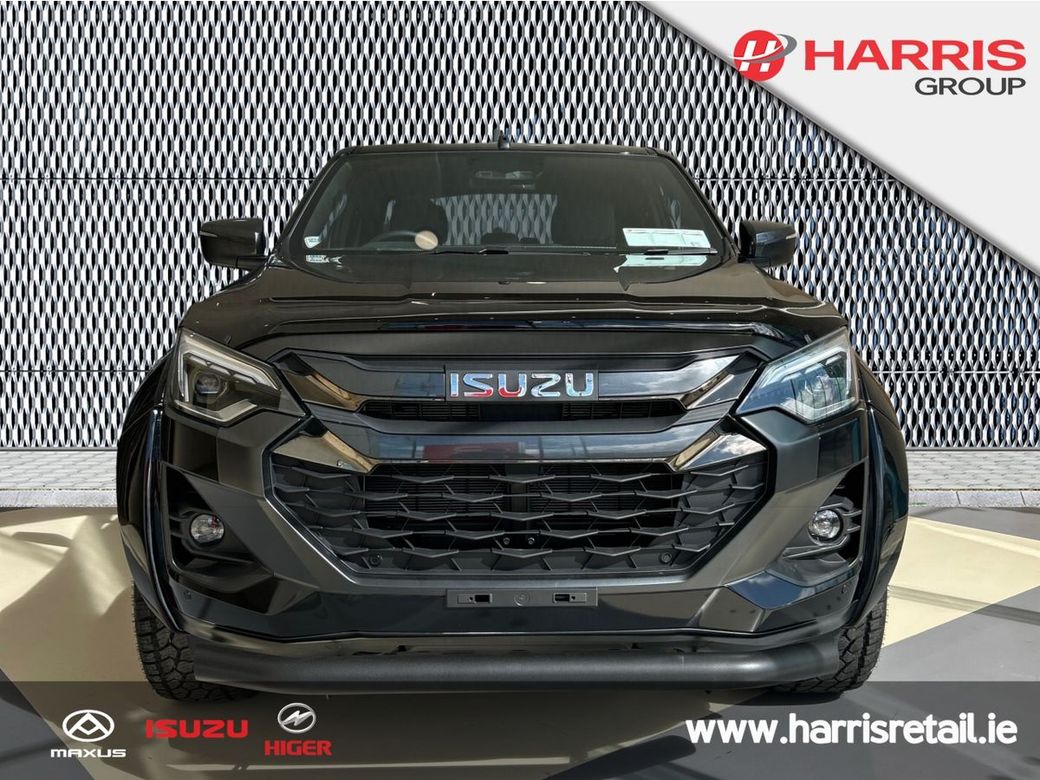 2026 Black Isuzu D-MAX