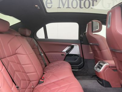 2024 BMW i7