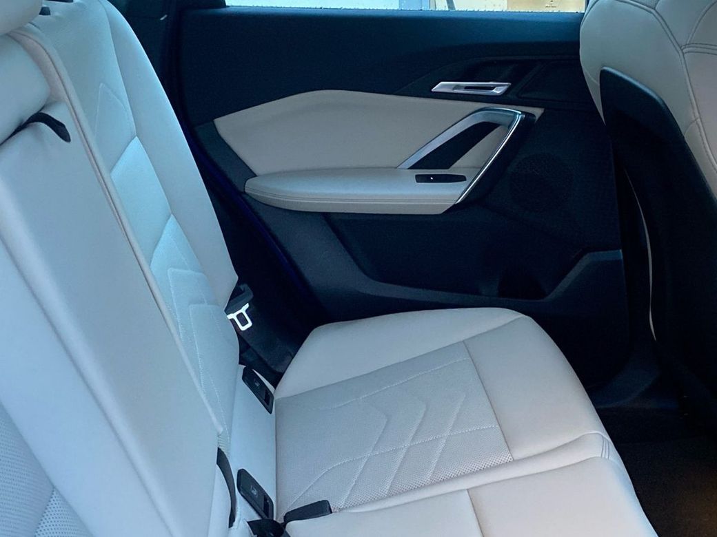 2025 BMW iX1