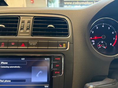 2017 Volkswagen Polo
