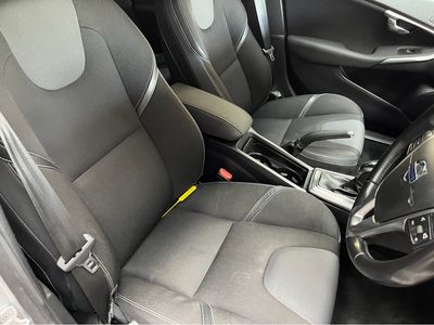 2015 Volvo V40