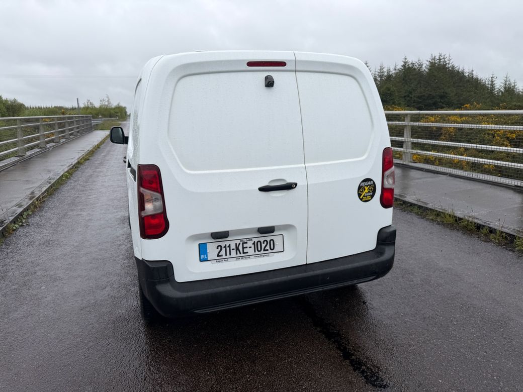 2021 Peugeot Partner