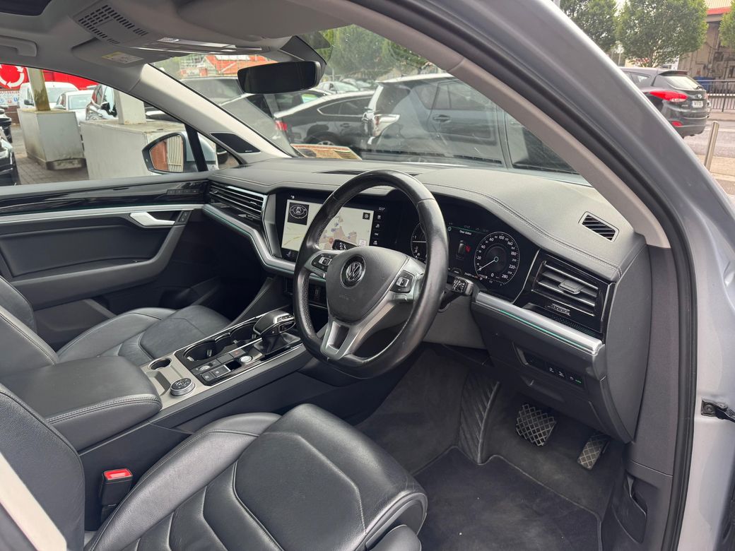 2019 Volkswagen Touareg