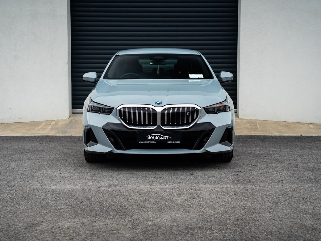2024 BMW i5