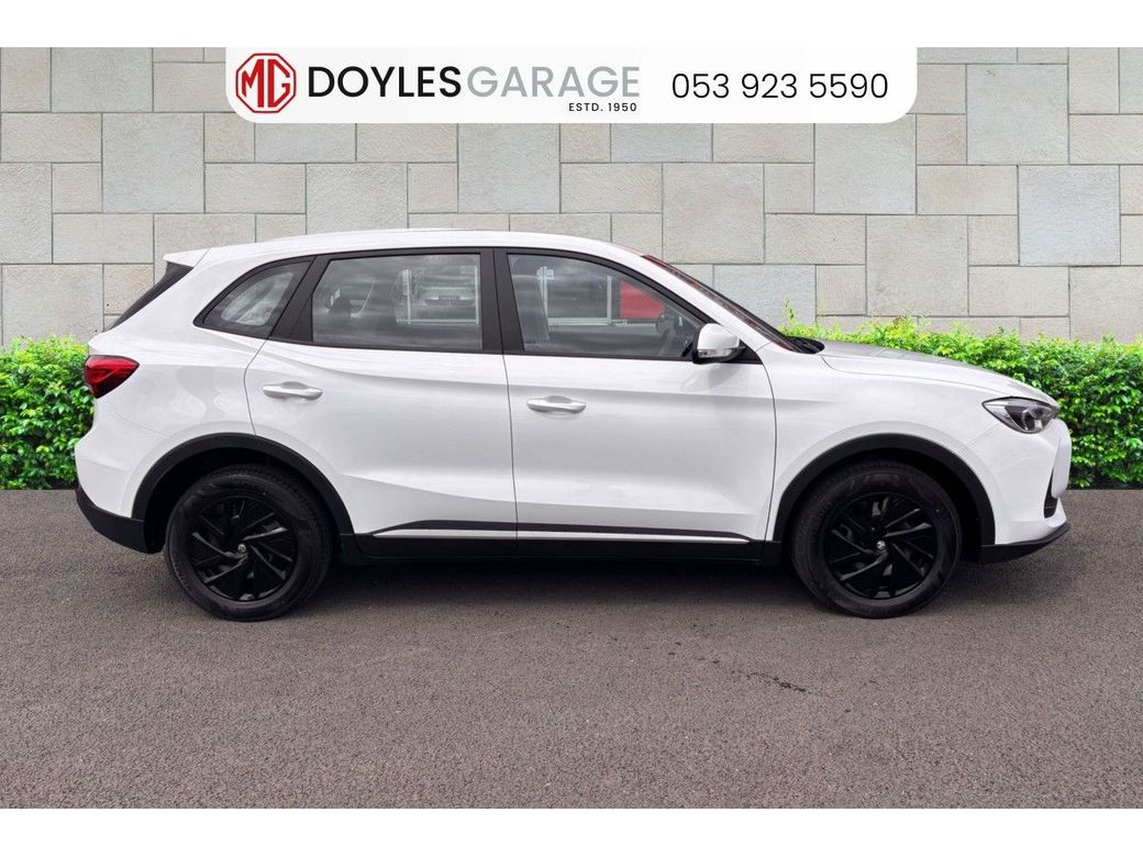 2025 MG ZS