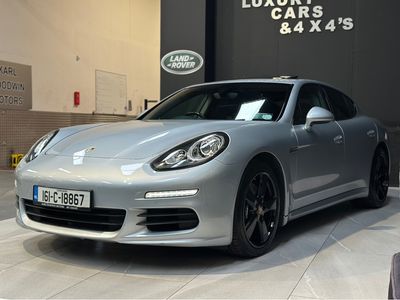 2016 Porsche Panamera