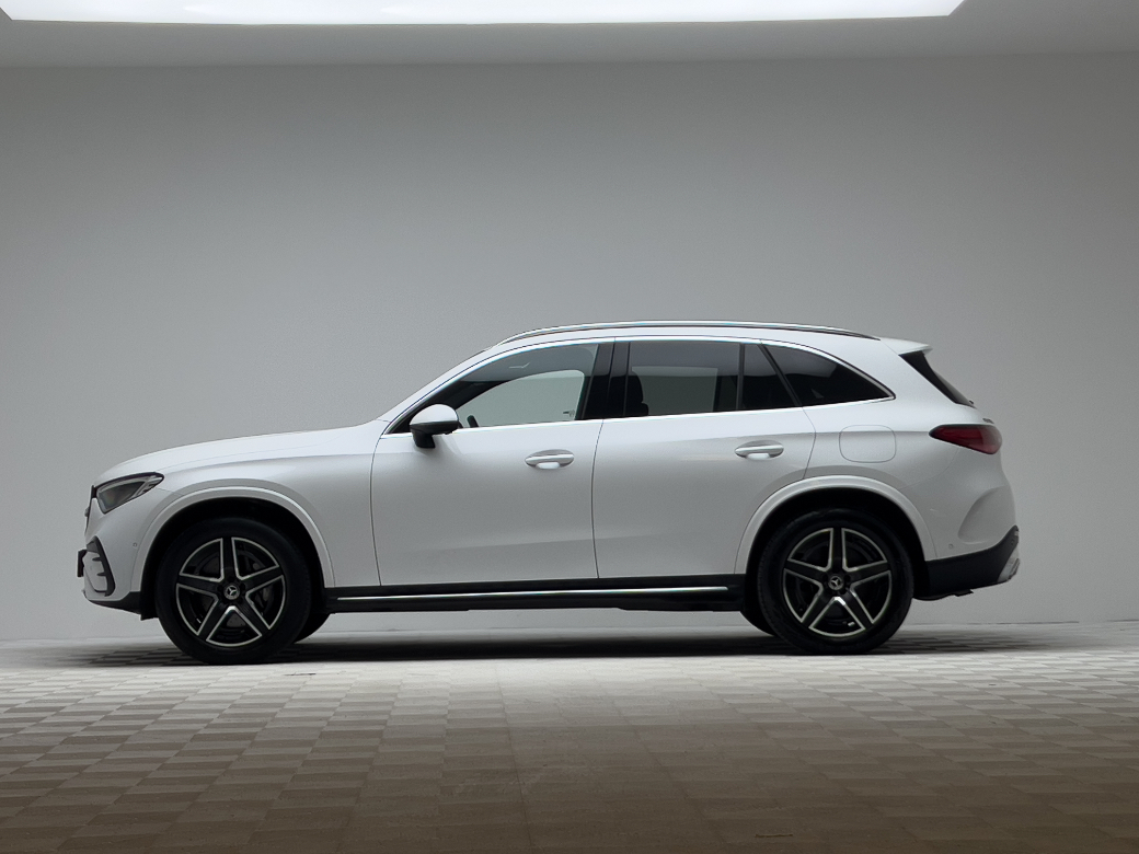 2024 Mercedes-Benz GLC Class