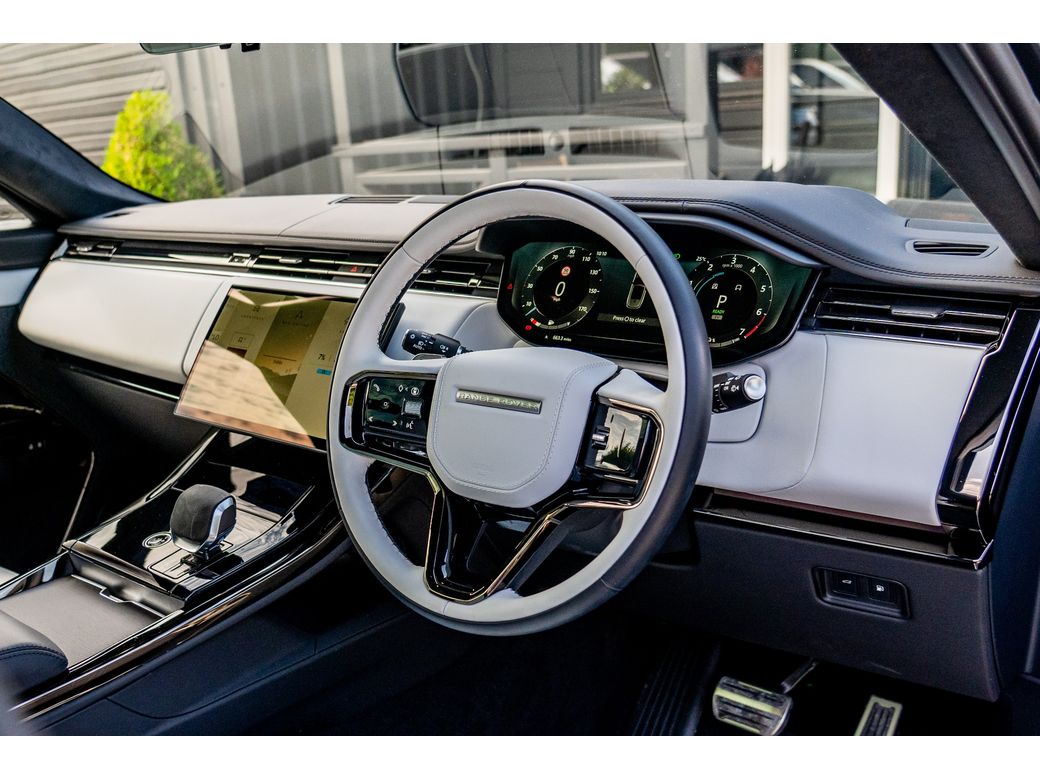 2025 Land Rover Range Rover Sport
