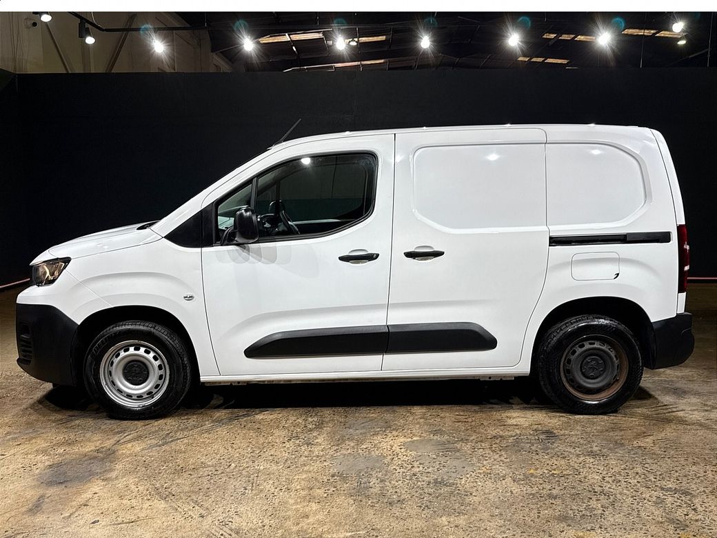 2021 Peugeot Partner