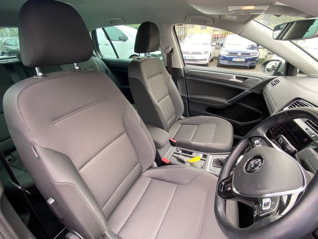 2019 Volkswagen Golf
