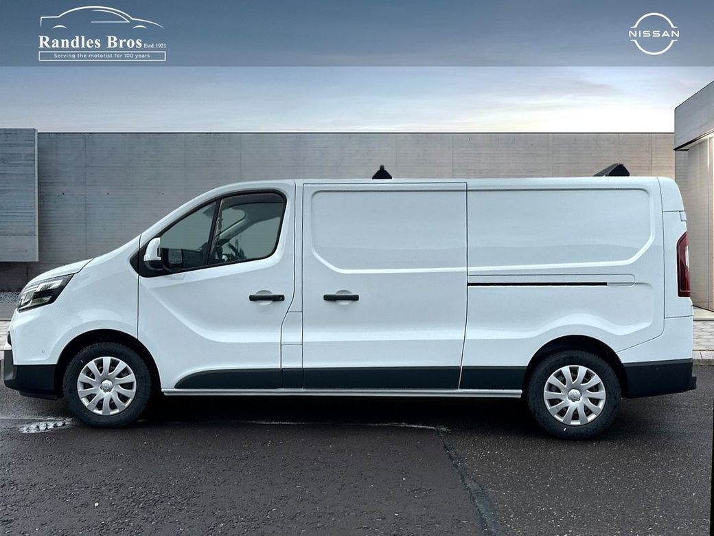 2025 Nissan Primastar