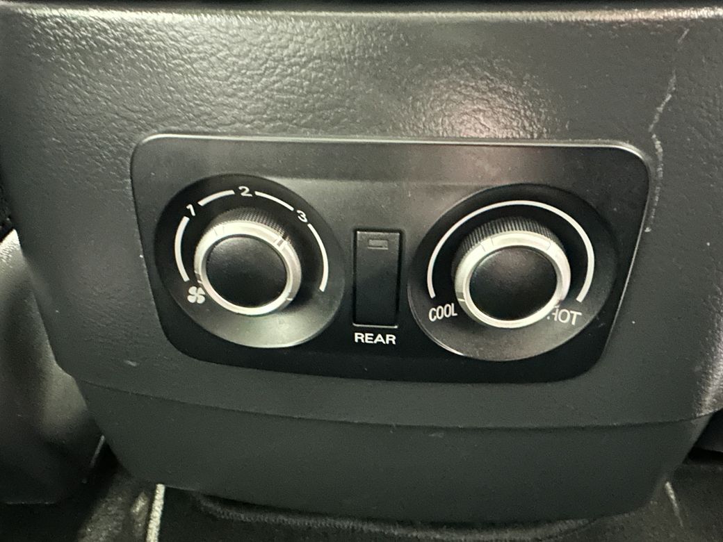 2017 Mitsubishi Pajero