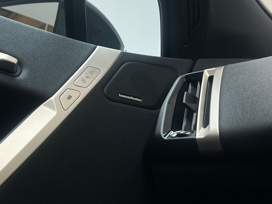2023 BMW iX