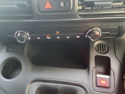 2022 Peugeot Partner