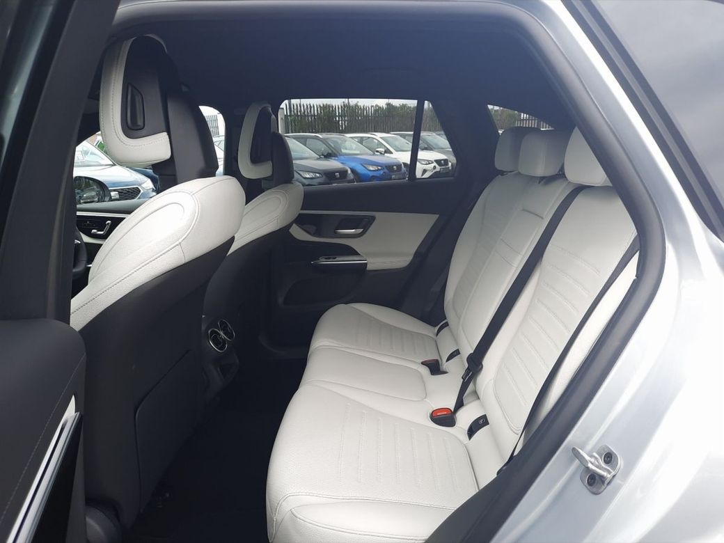 2025 Mercedes-Benz GLC Class