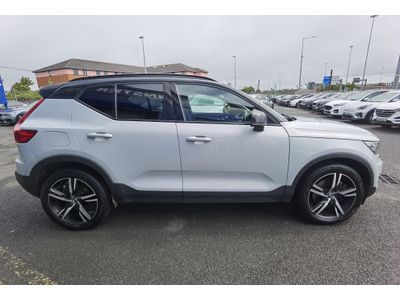 2021 Volvo XC40