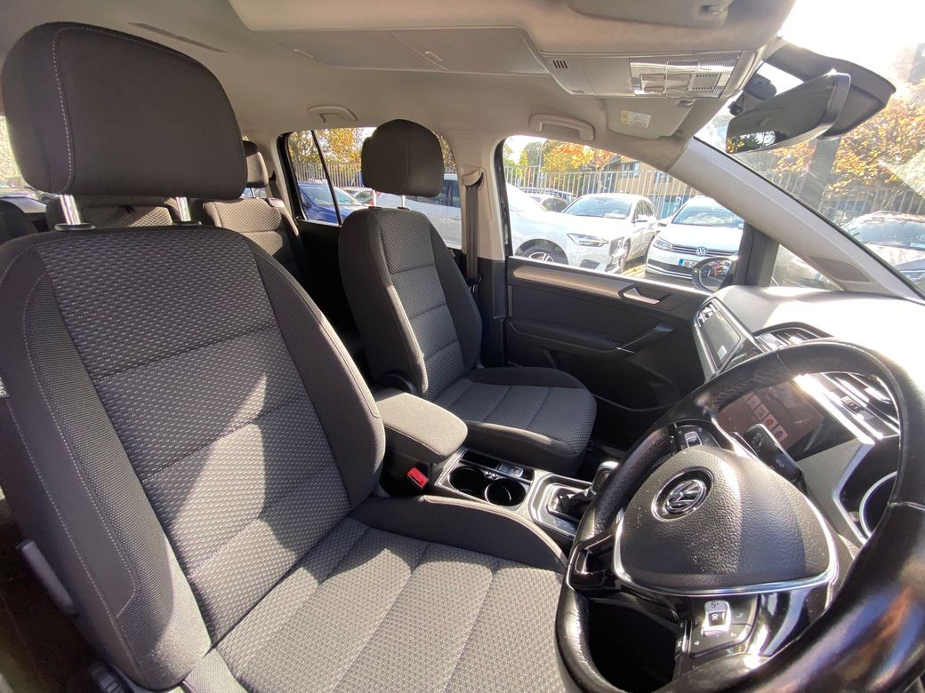 2017 Volkswagen Touran