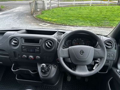 2022 Renault Master