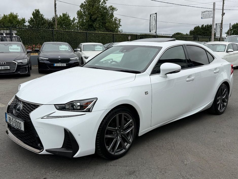 2018 Lexus IS 300h