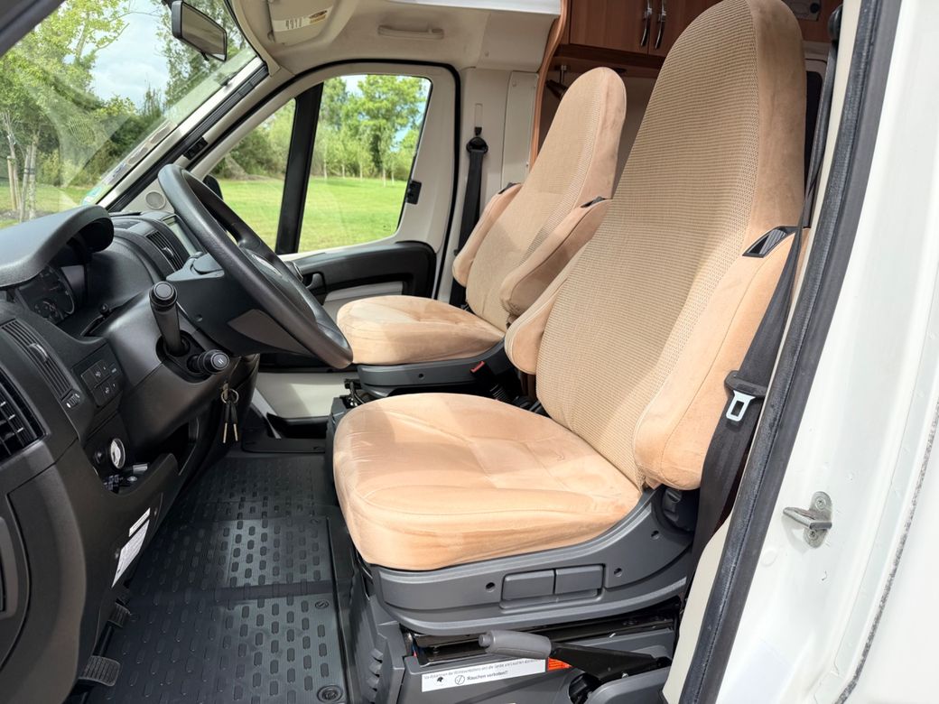 2013 HYMER  T614 CL L.H.D MANUAL 