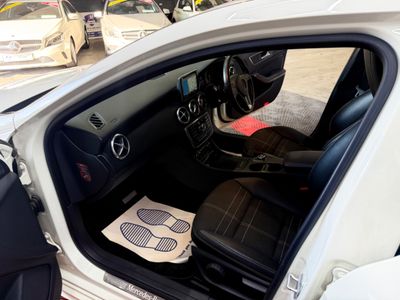 2016 Mercedes-Benz 180