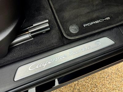 2022 Porsche Cayenne