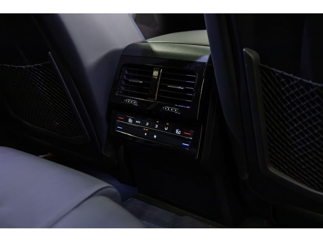 2021 Volkswagen Touareg