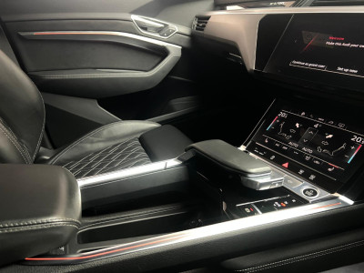 2022 Audi e-tron