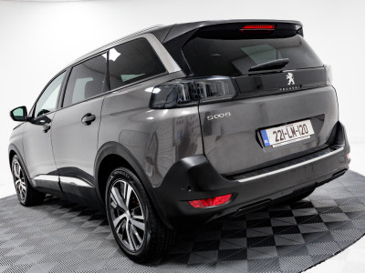 2022 Peugeot 5008
