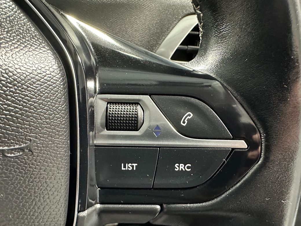 2022 Peugeot 5008